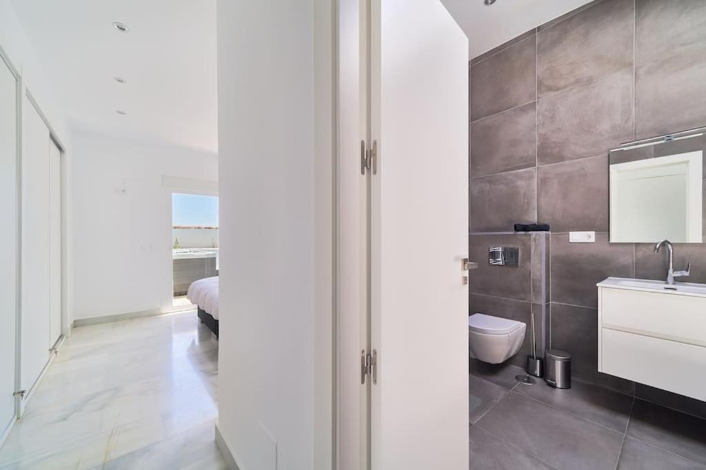 Superbe Appartement Avec Jaccuzi Marbella Eksteriør billede