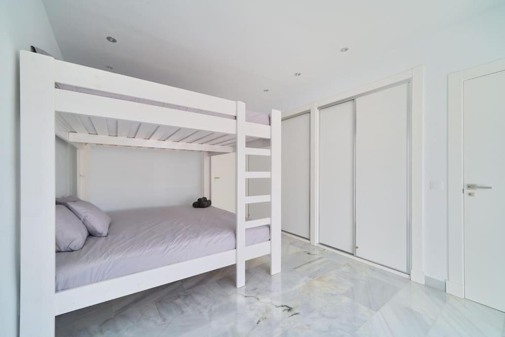 Superbe Appartement Avec Jaccuzi Marbella Eksteriør billede
